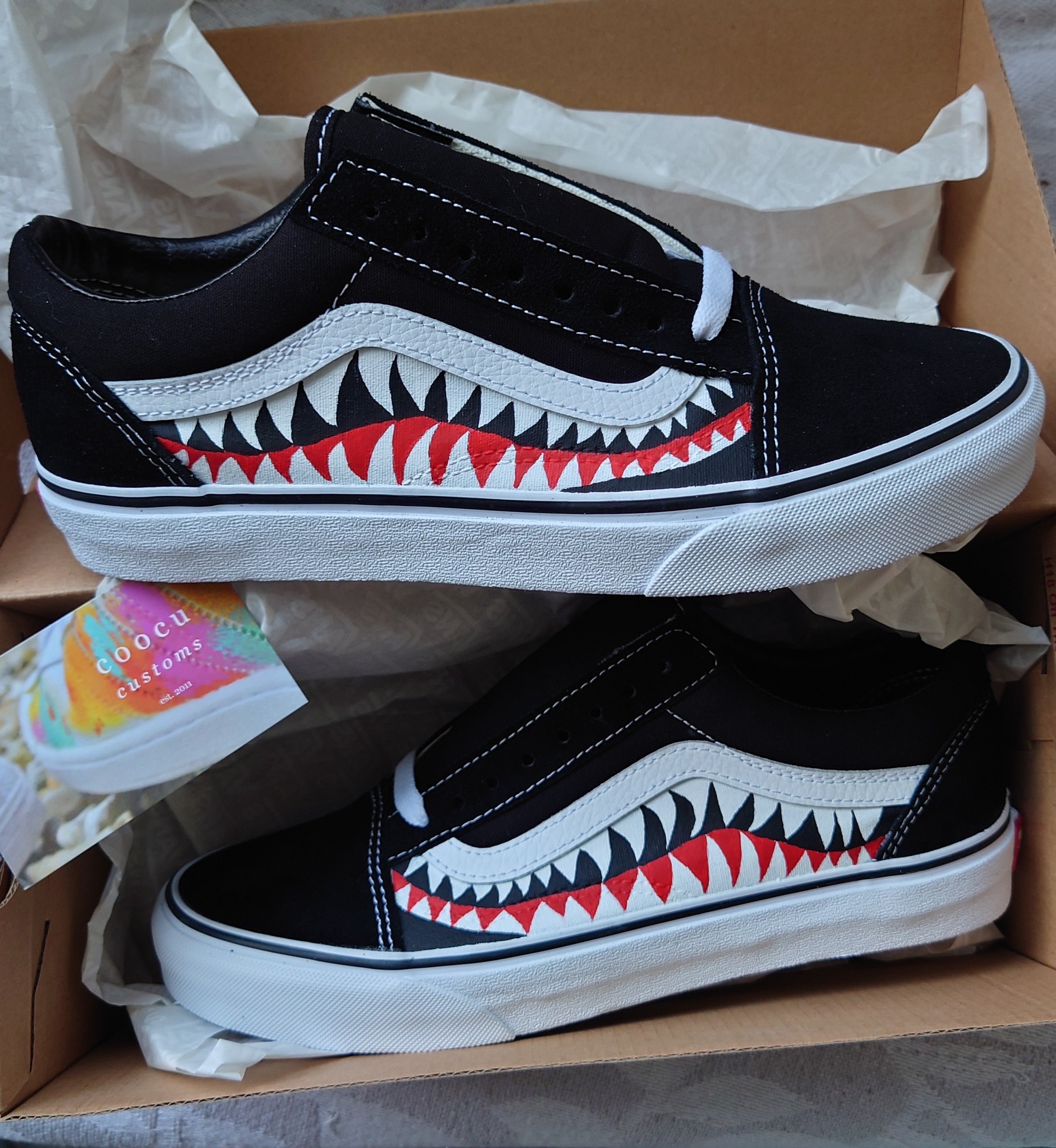 Vans old shops skool shark teeth